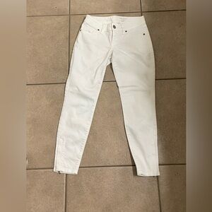 The Limited Women's White Skinny Jeans Size 0 petite